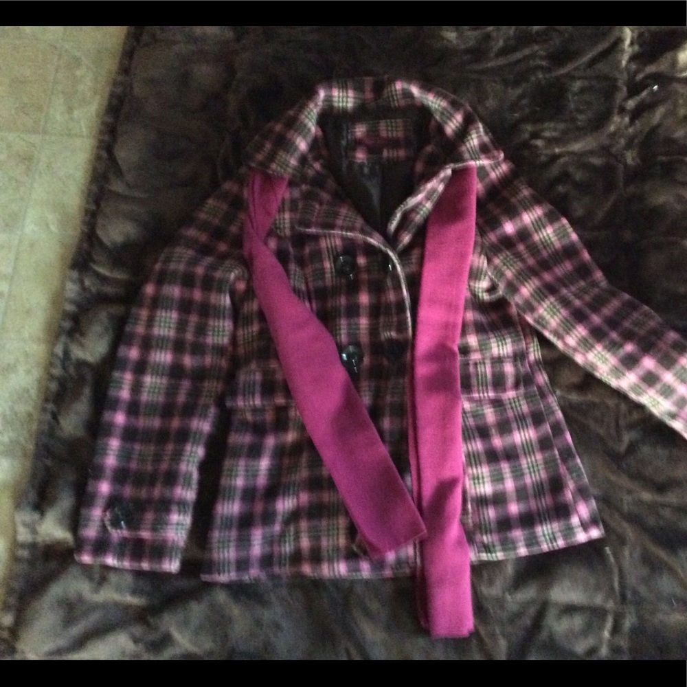A light weight spring or fall jacket.